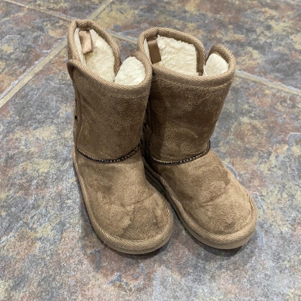 Toddler boots